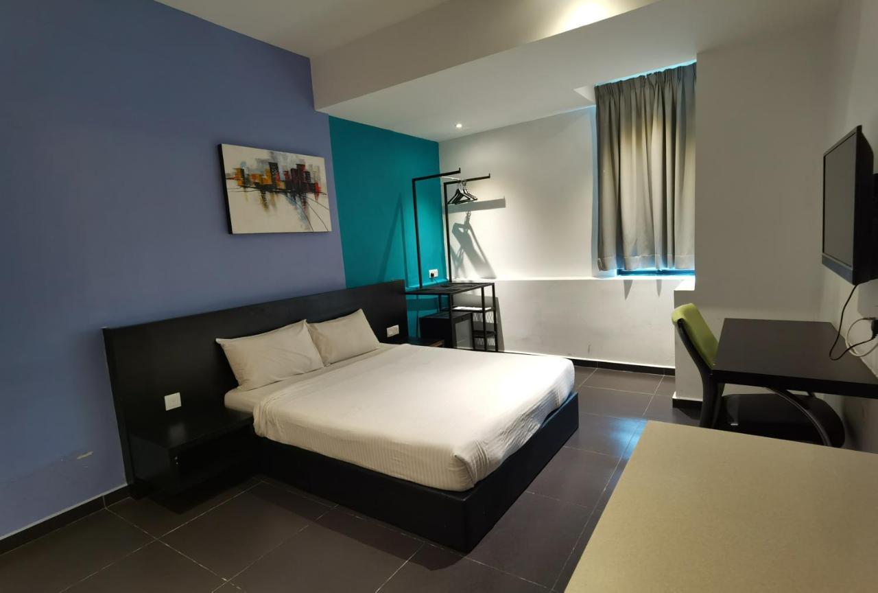 Ink Hotel